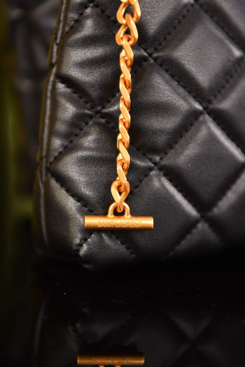Icare Maxi Shopping Bag aus gestepptem Leder