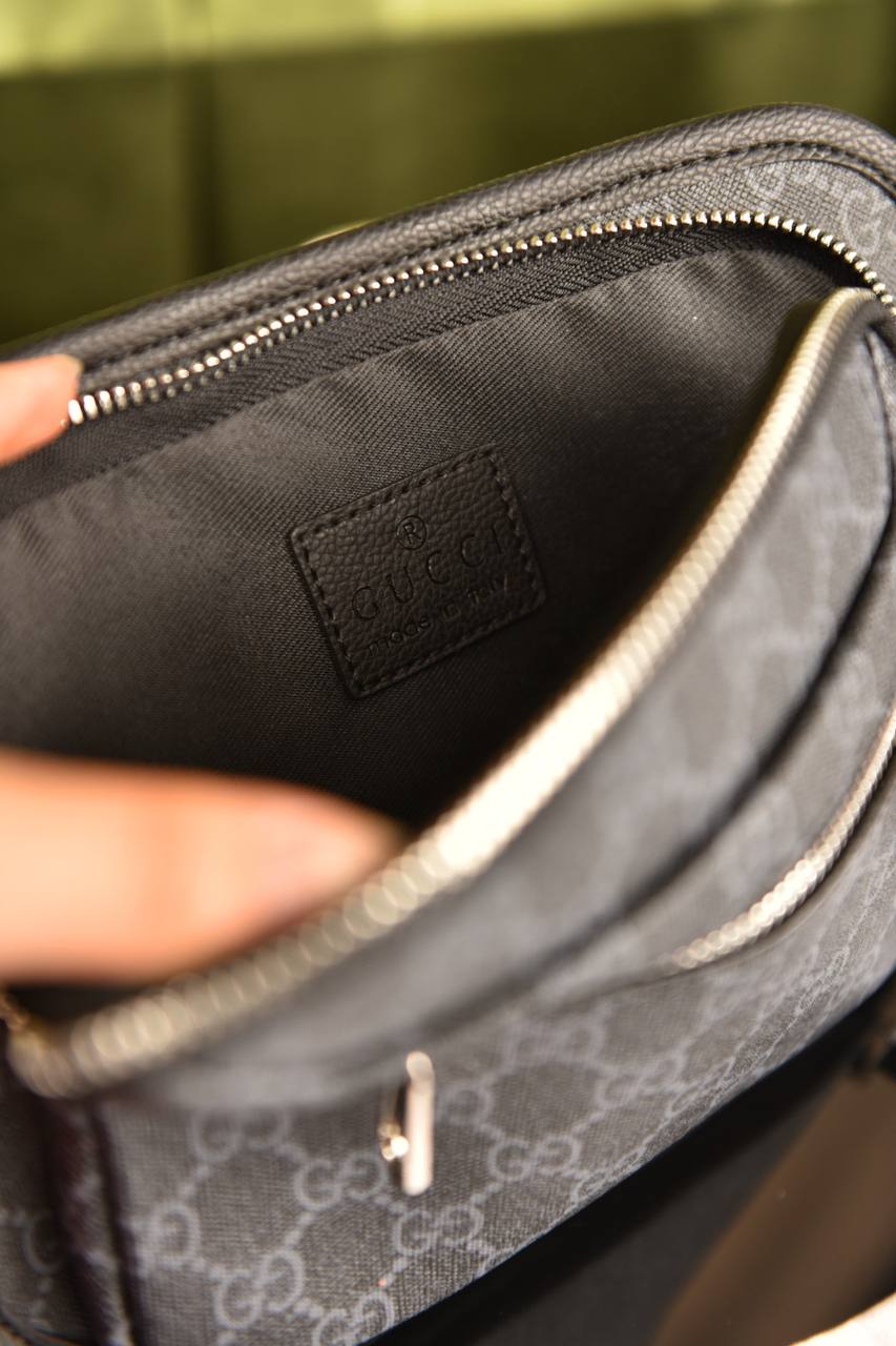 Baguette-Tasche (Schwarz)