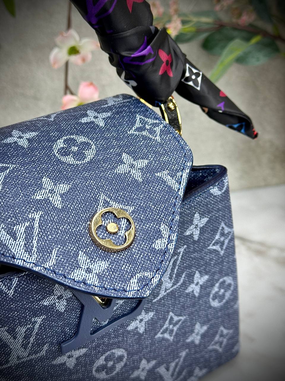 Die Capucines Small Bag