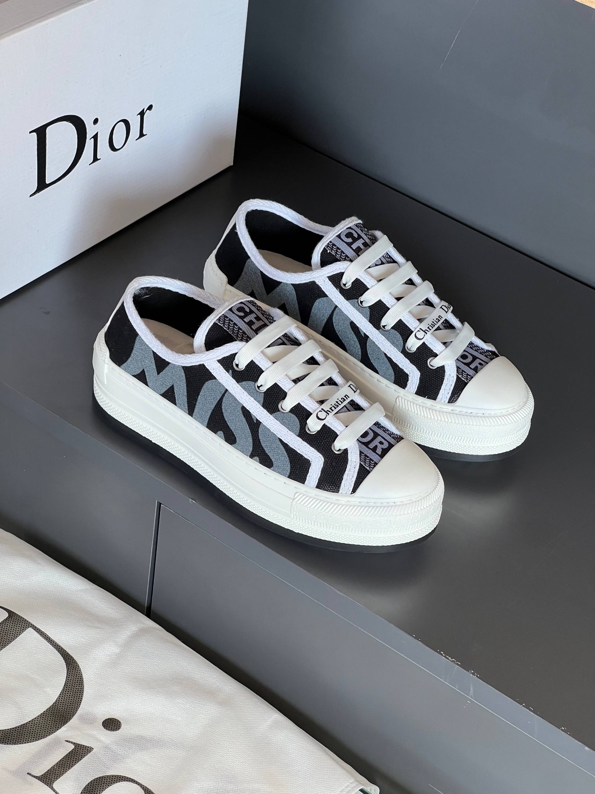 D10r - Season Shoes