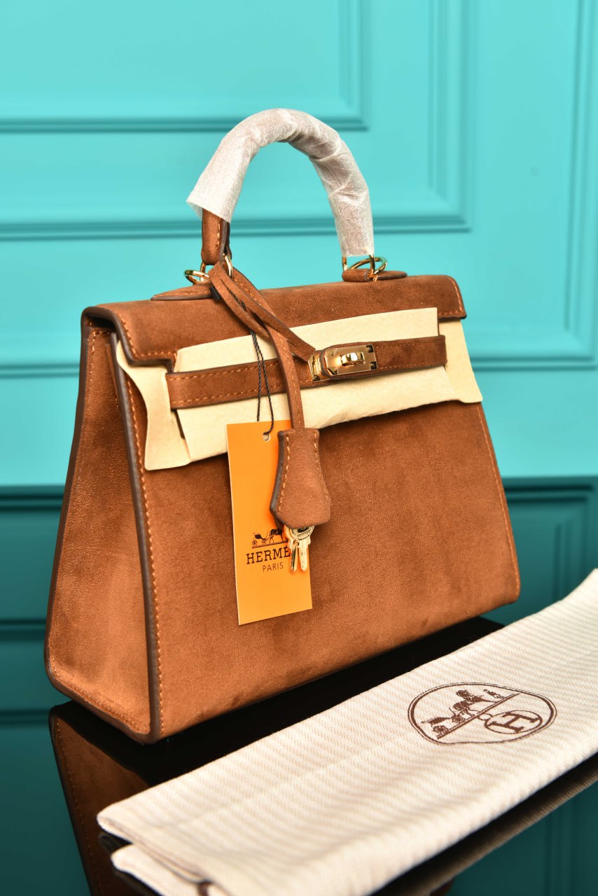 Kelly 25 ( Suede )