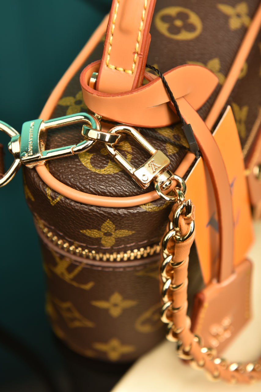 Vanity Chain Pouch