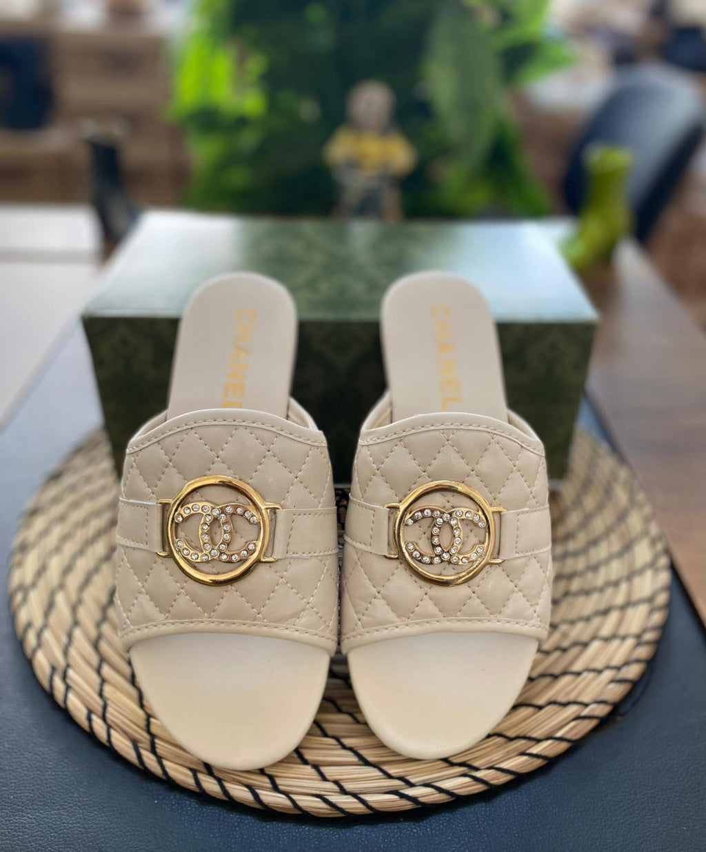 CH - Slipper